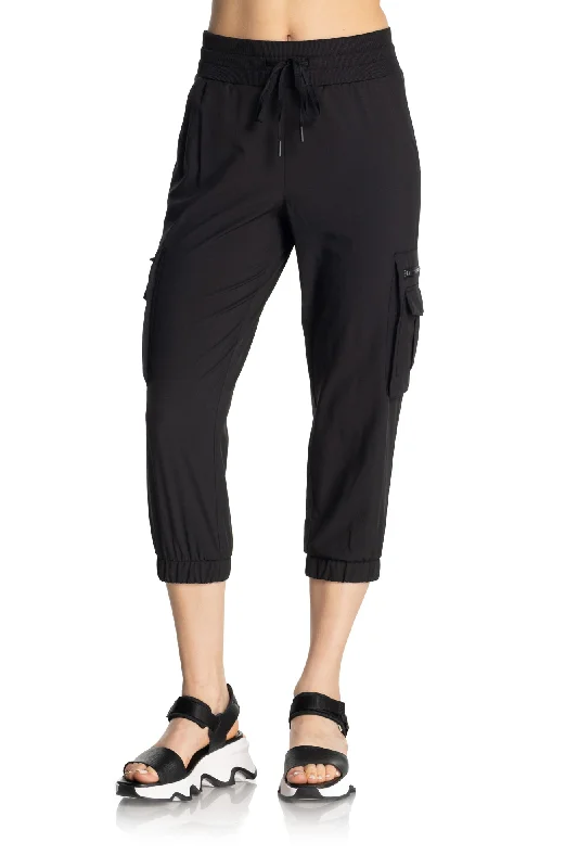 Trailblazer All-Terrain Capri Pants Women's Luxurious Jacket