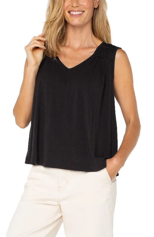 SLEEVELESS SHIRRED DETAIL KNIT TOP Turtle Neck Knit Top