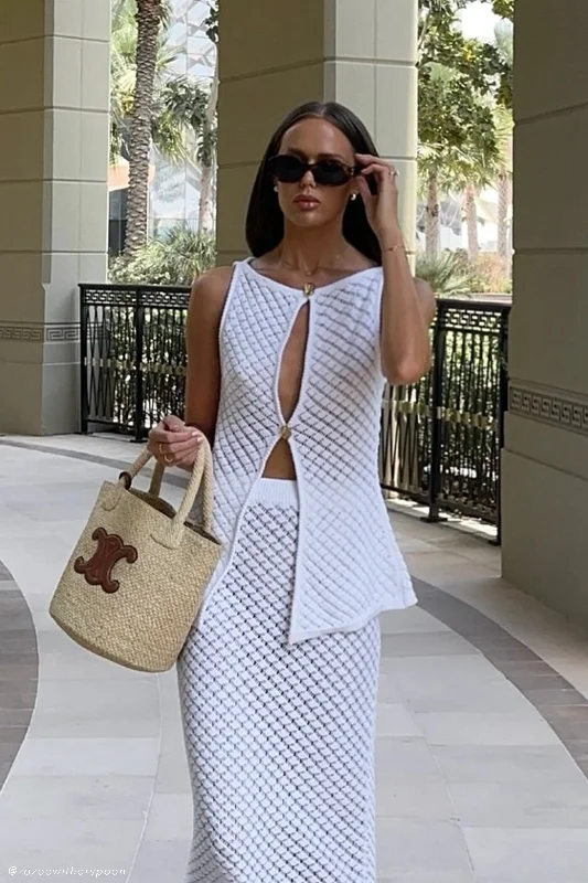 Guiliana Sleeveless Knit Top - Ivory Evening Knit Shirt