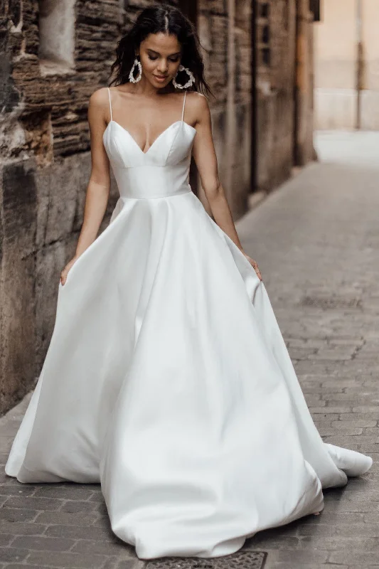 Simple Satin Bride Wedding Gown Thin Straps Marriage Dress