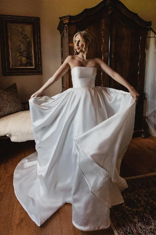 Strapless Satin Bride Dresses for Outdoor Wedding