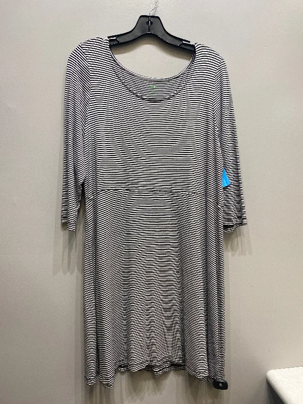 Dress Short Short Sleeve By Dip  Size: 2x