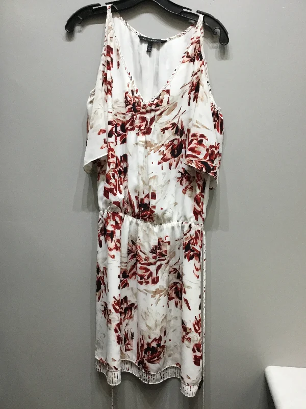 Dress Short Short Sleeve By White House Black Market  Size: S
