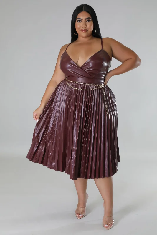 Burgundy Pleated Belted Skater Dress sweetheart Neckline Romantic